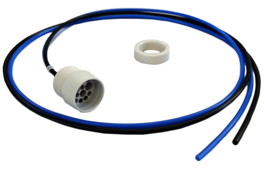 Built-in connector with non-return valve syringe
